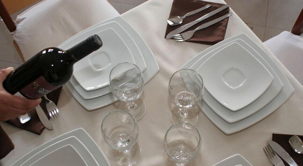 Hotel Valle Del Sol Hand