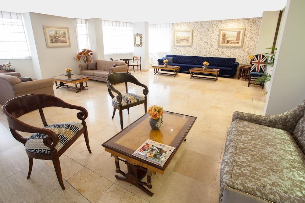 Hotel Santa Cruz