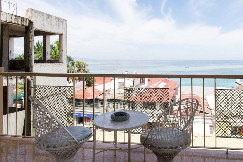 Rooms On The Hip Strip - Montego Bay