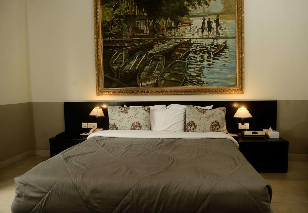Hotel Elion House