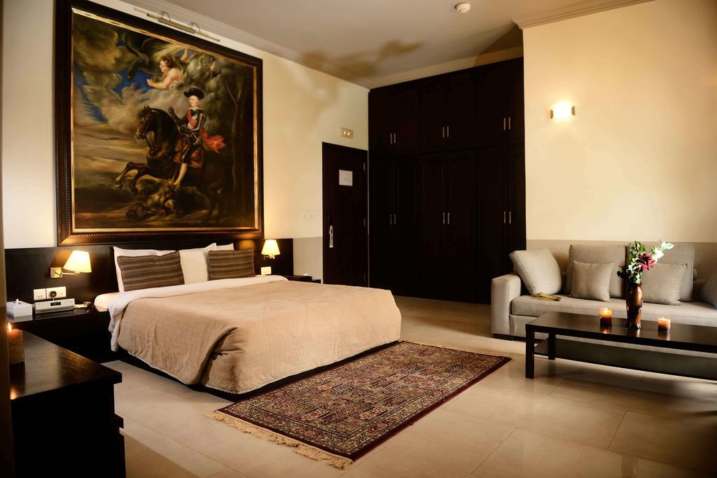 Hotel Elion House