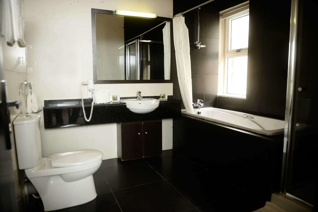 Hotel Elion House
