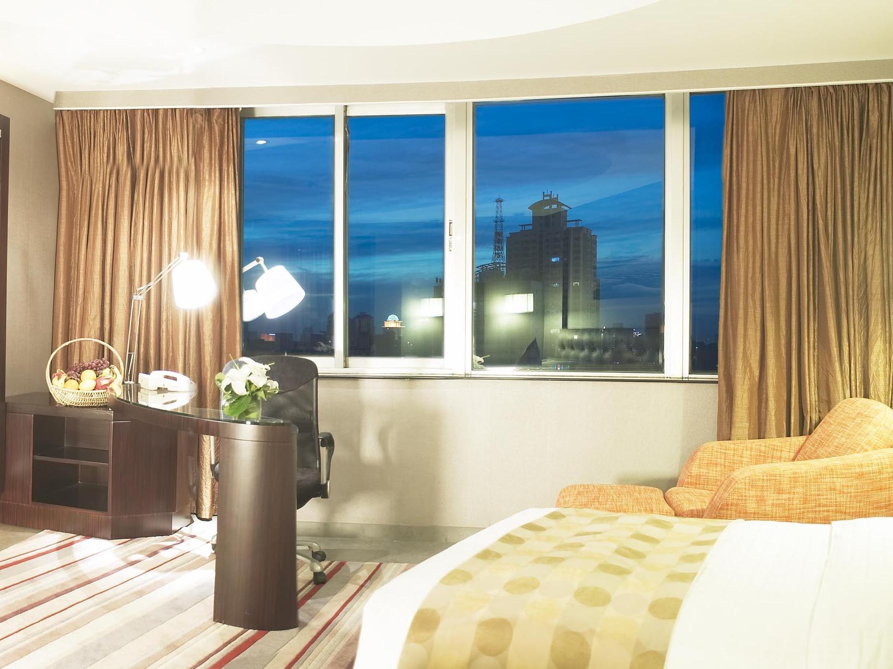 Hongfu Hotel Xinjiang