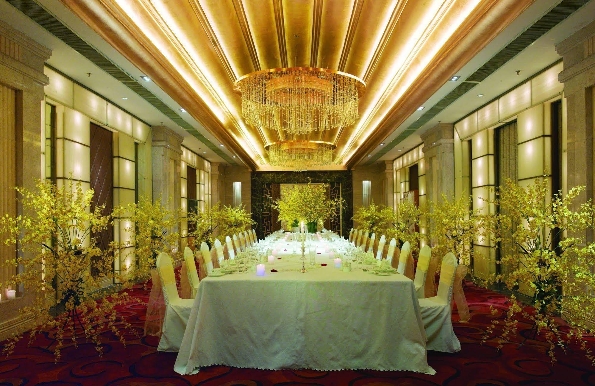 Hongfu Hotel Xinjiang