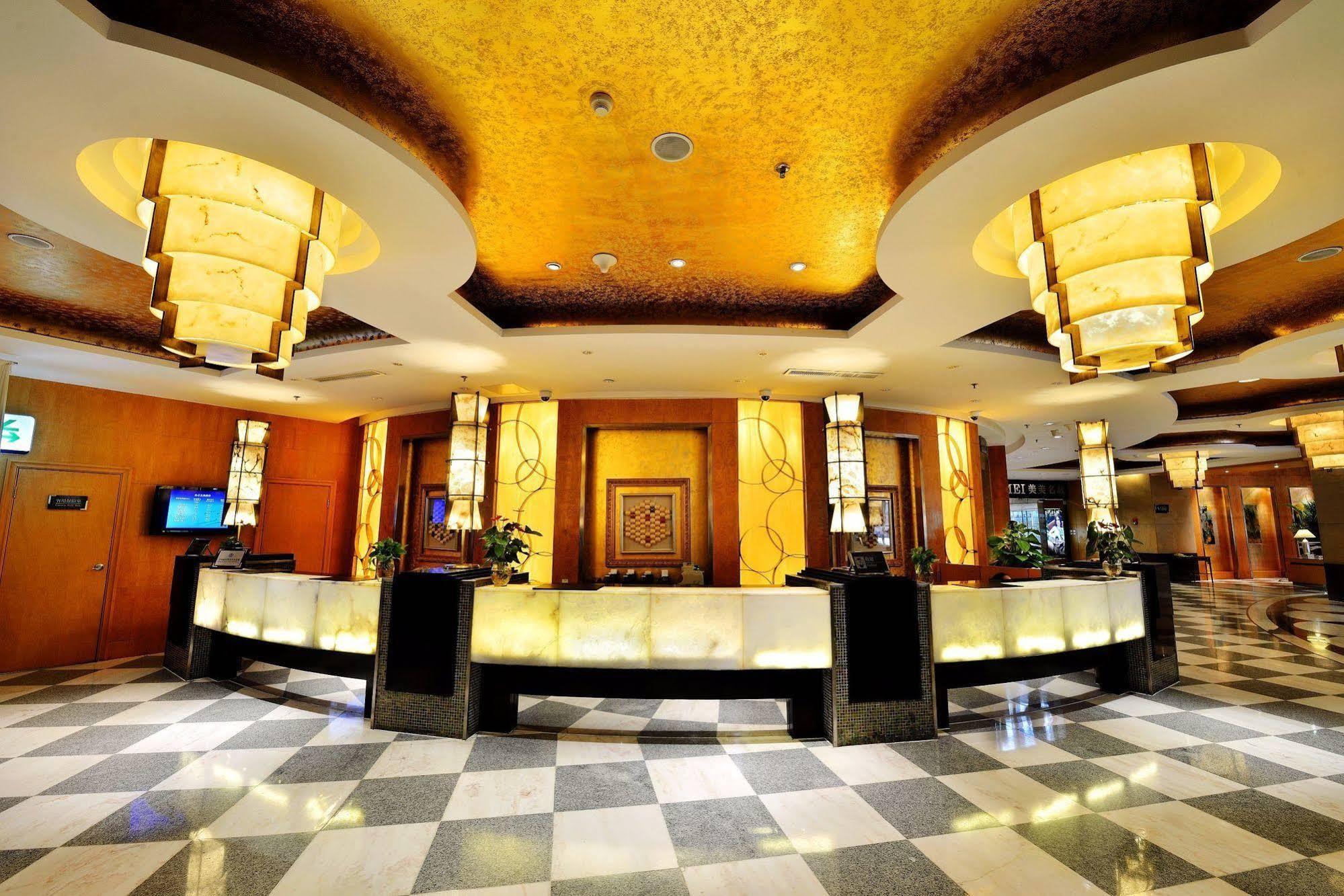 Hongfu Hotel Xinjiang