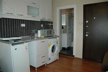 Ezra Suites