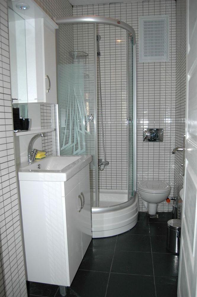 Ezra Suites