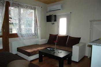 Ezra Suites