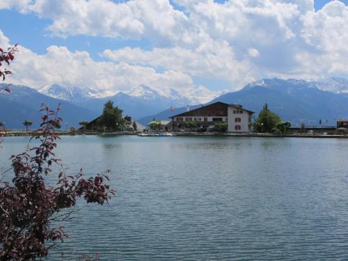 Hotel du Lac