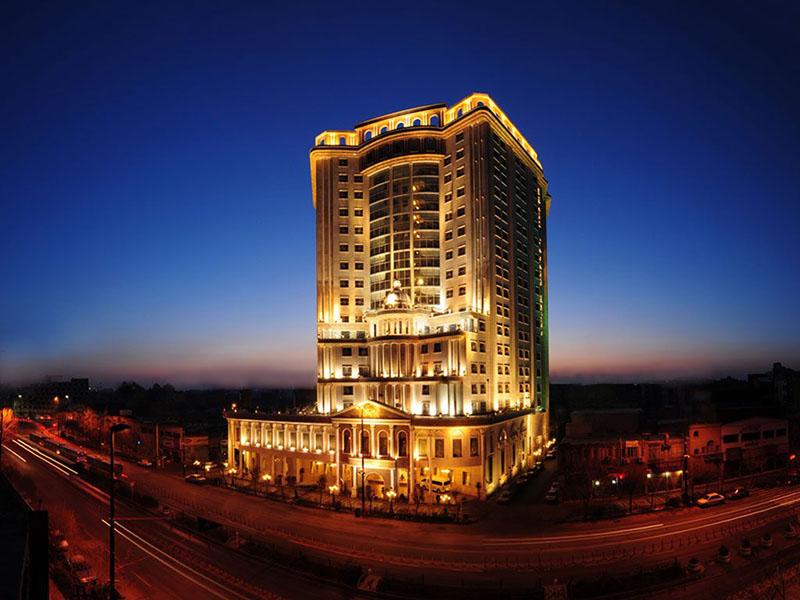 Ghasre Talaee Hotel