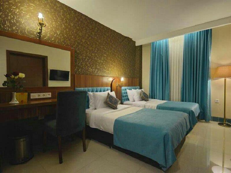 Arg Hotel