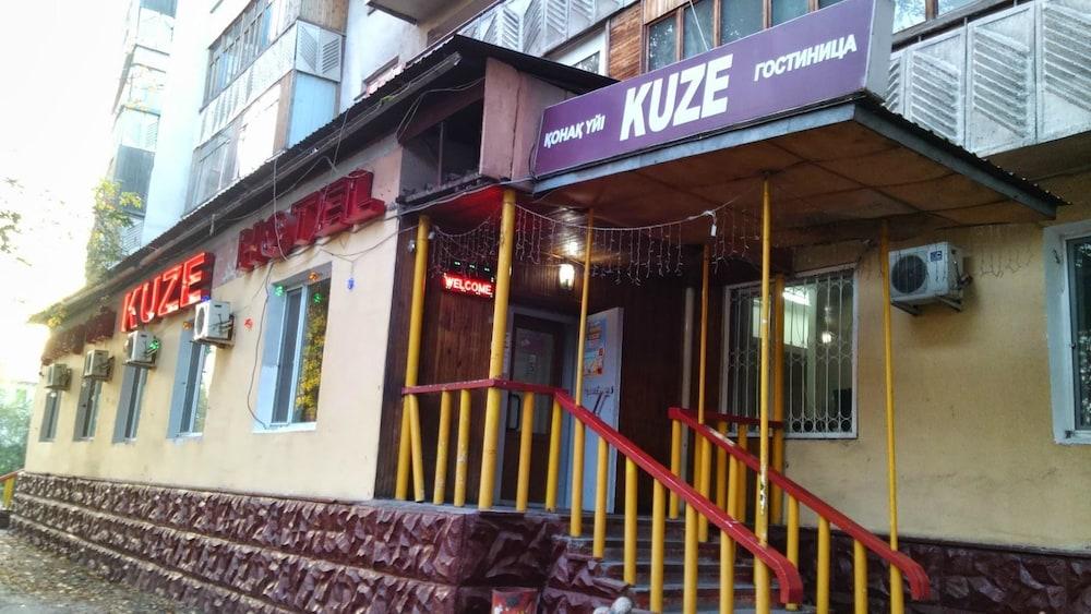 Kuze Hotel