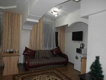 Kuze Hotel