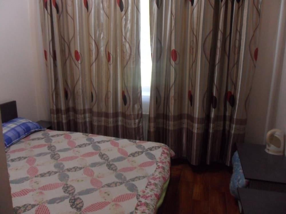 Kuze Hotel
