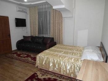 Kuze Hotel