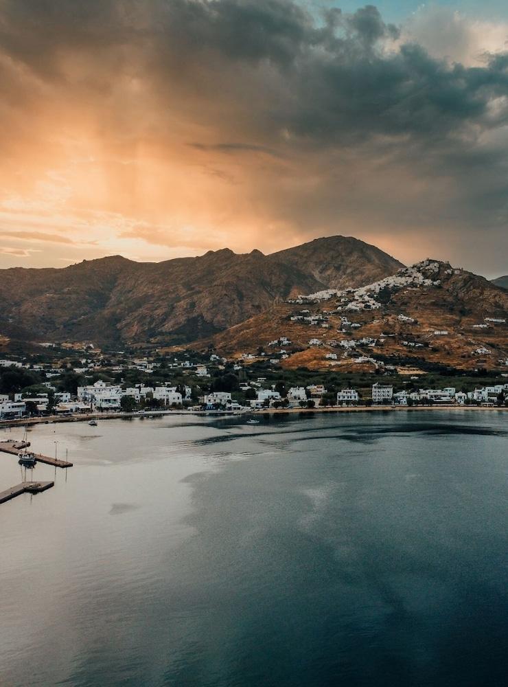 Porto Serifos