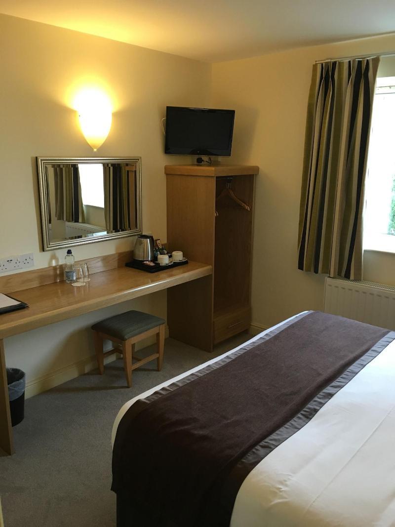 Wakefield Limes Hotel