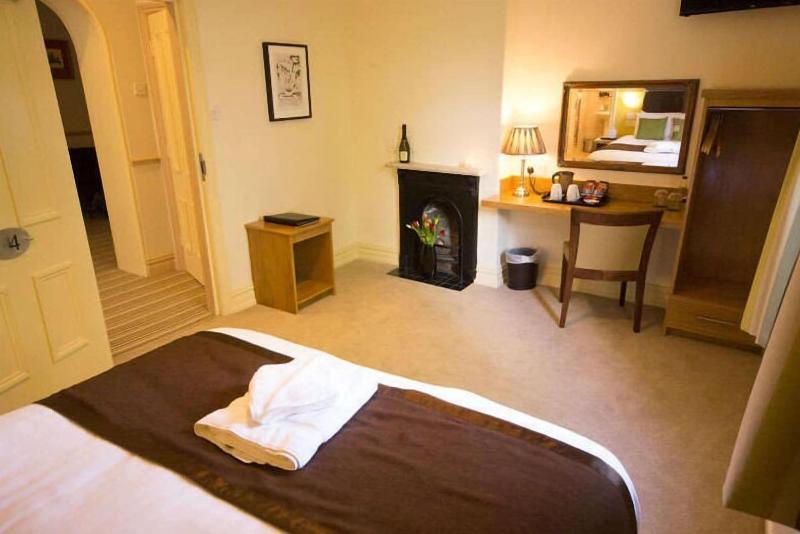 Wakefield Limes Hotel