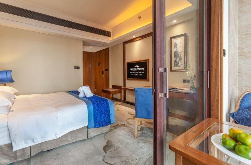 Howard Johnson Huachen All-Suites Apartment Hotel