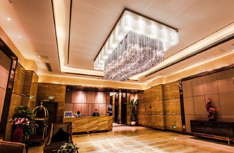 Howard Johnson Huachen All-Suites Apartment Hotel