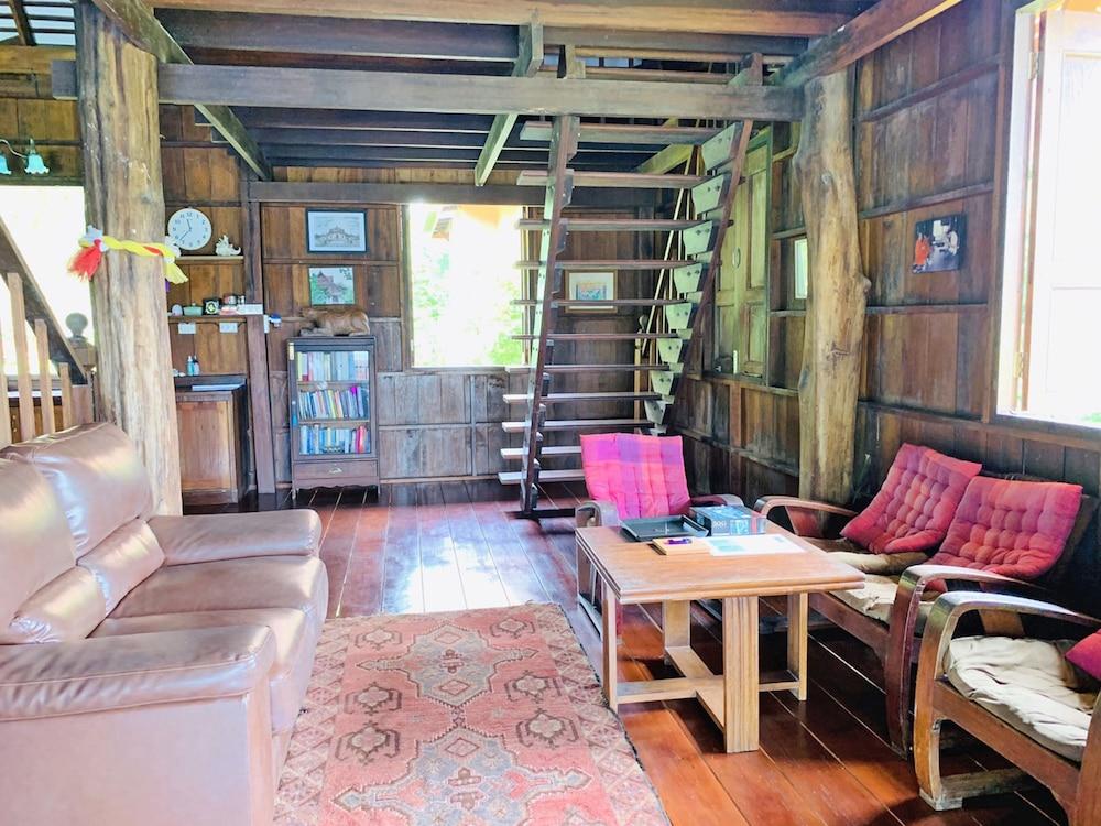 Piman Pu Villa