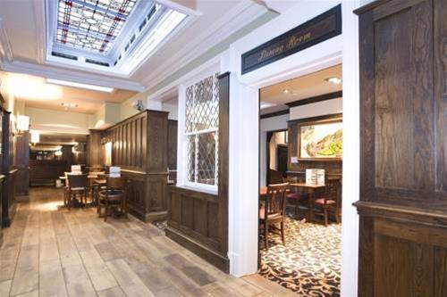 The Royal Hop Pole