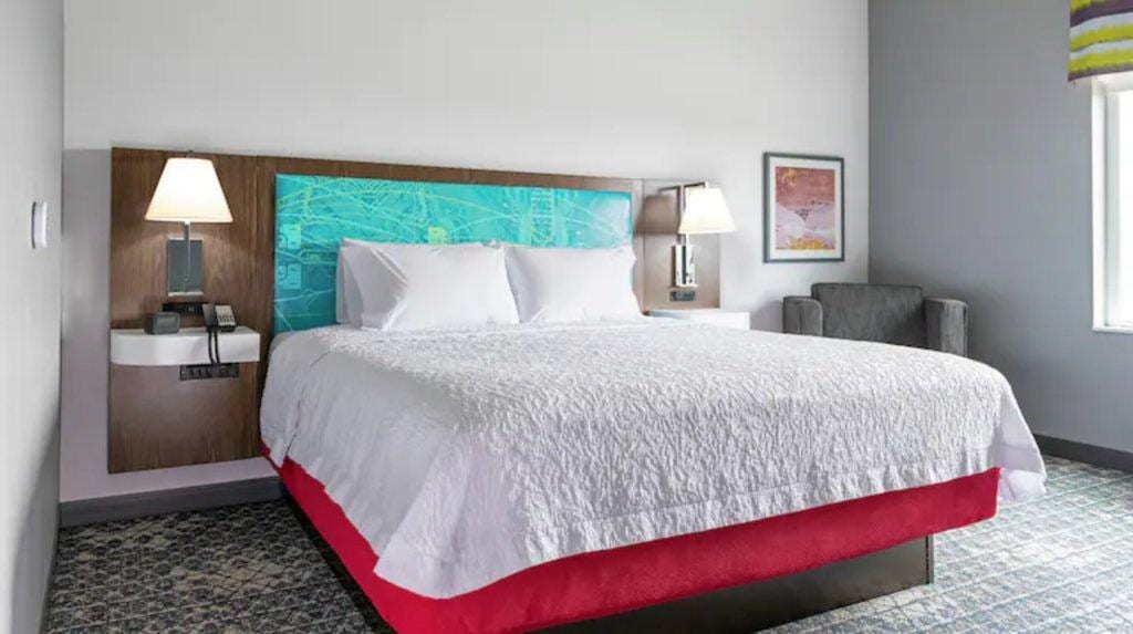 Hampton Inn & Suites Keene, NH