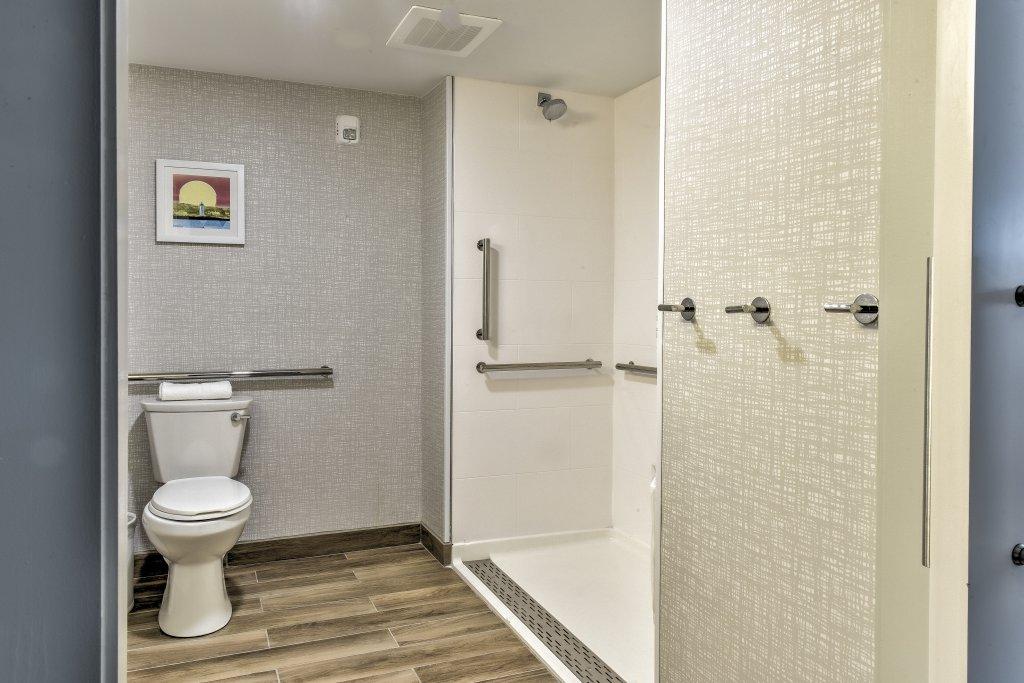 Hampton Inn & Suites Keene, NH