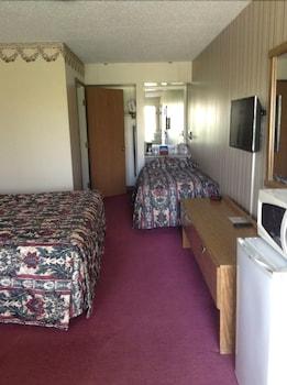 Dollinger's Motor Inn