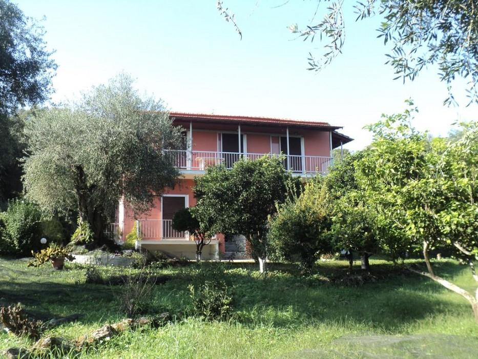 Ilias Apartments