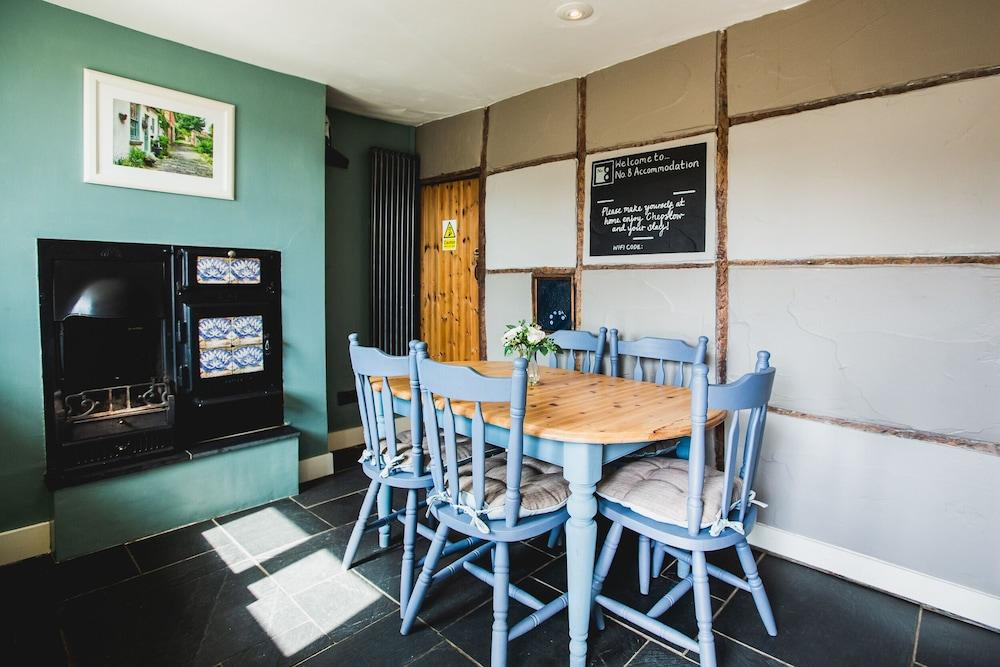 No 8 Accommodation