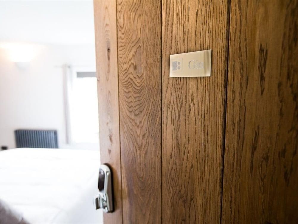 No 8 Accommodation