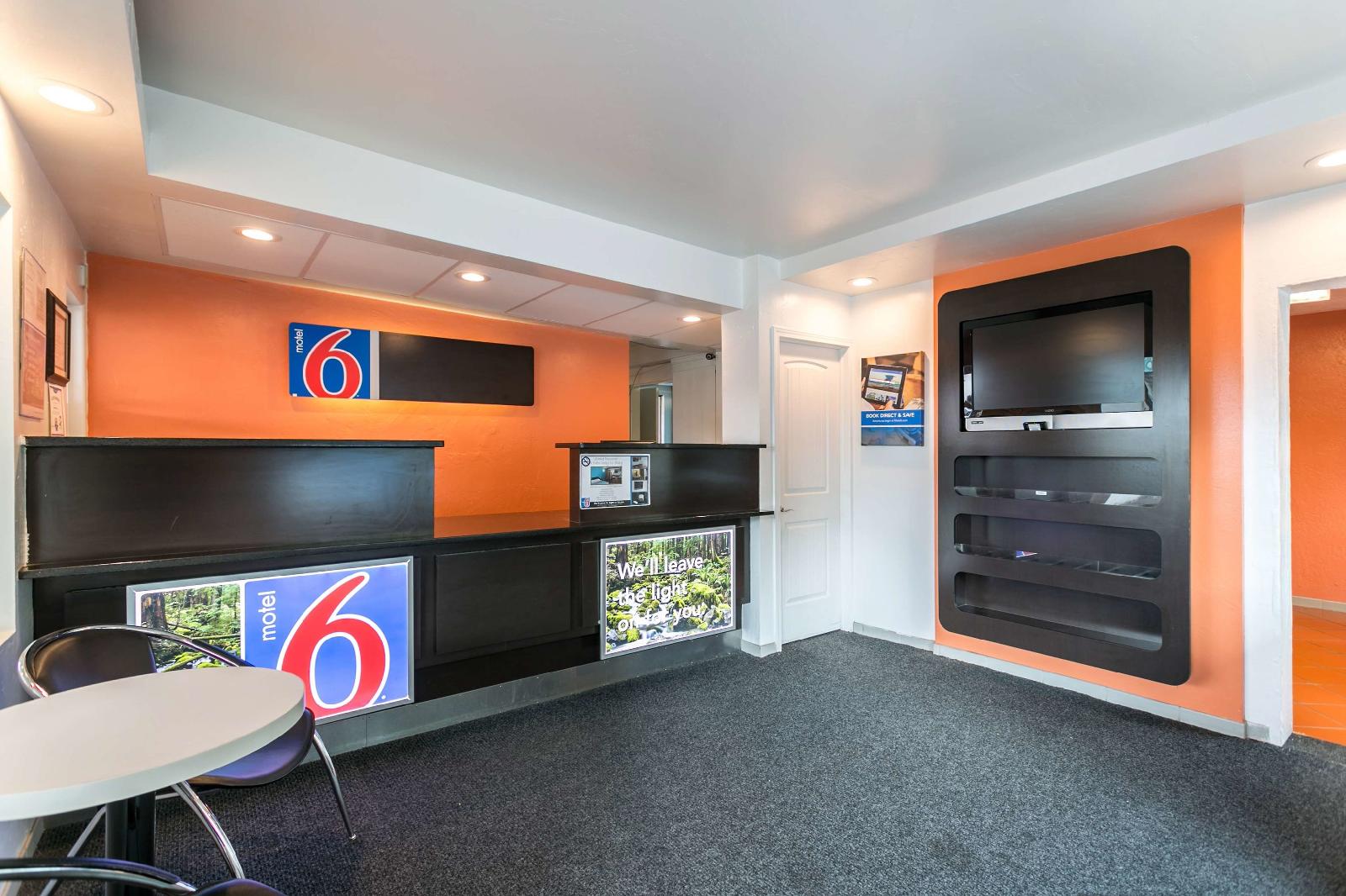 Motel 6 Missoula - University