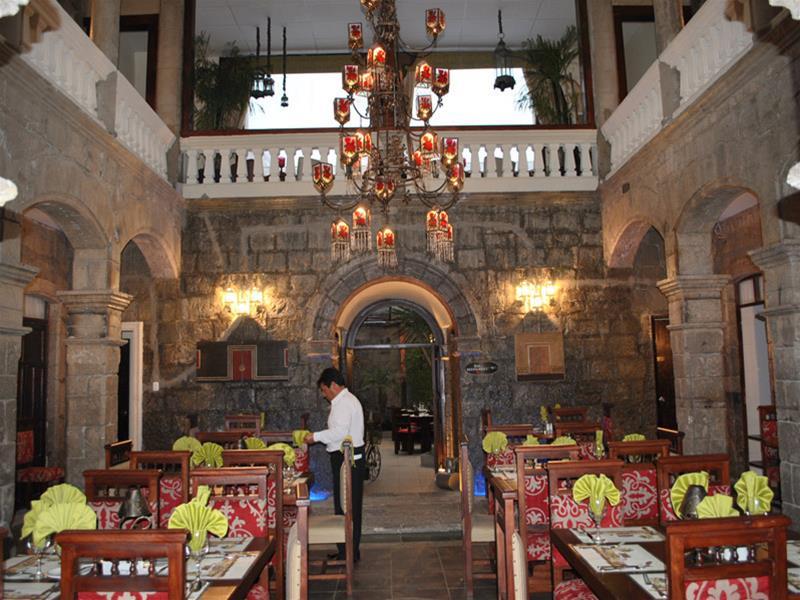 Roka Plaza Hotel Boutique