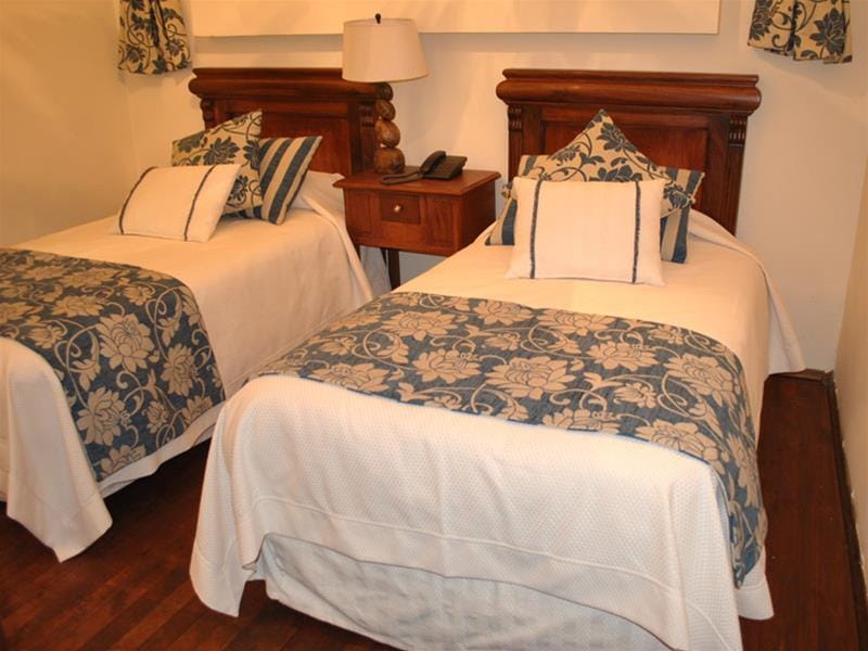 Roka Plaza Hotel Boutique