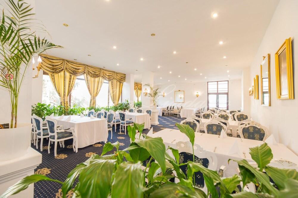 Hotel Cetate Imparatul Romanilor