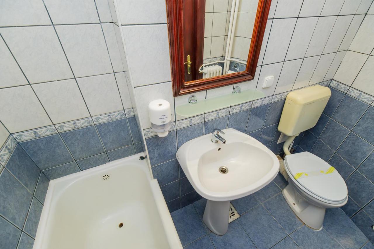 Hotel Cetate Imparatul Romanilor