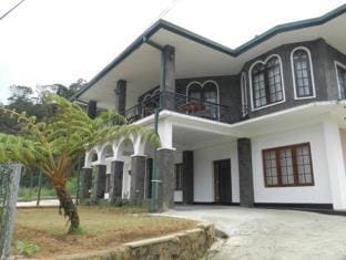 Eeescart Nuwara Eliya Resort