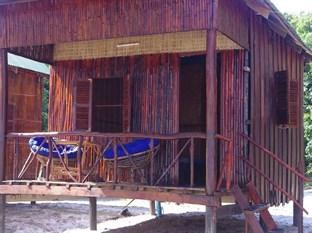 Sandy Beach Bungalows