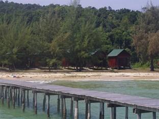 Sandy Beach Bungalows