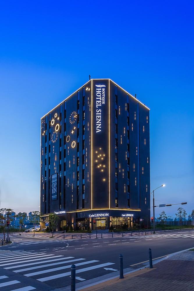Hotel Sienna