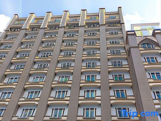 De' Viana Hotel and Apartment