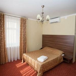 Hotel 903