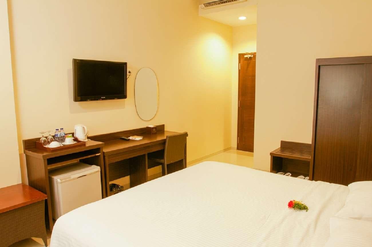 Bahamas Hotel & Resort Belitung