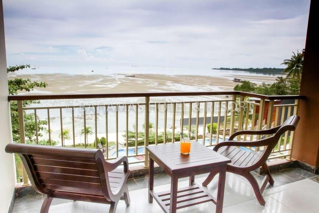 Bahamas Hotel & Resort Belitung