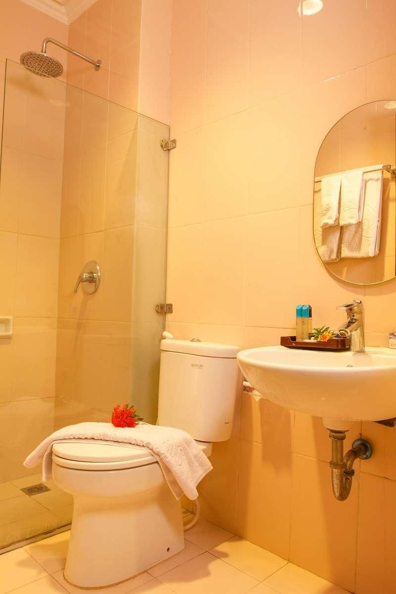 Bahamas Hotel & Resort Belitung