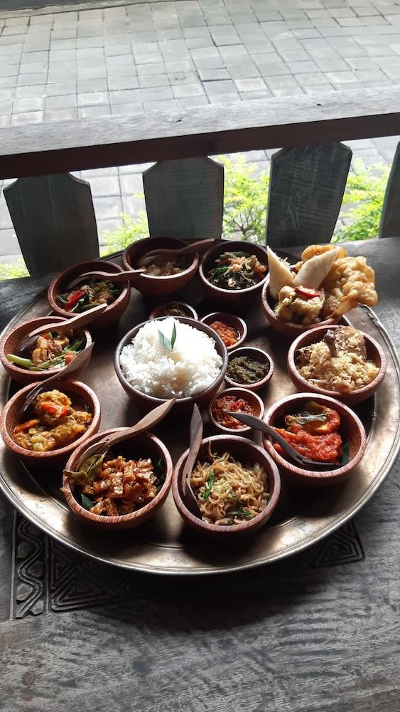 WARISAN Heritage Resort & Resto