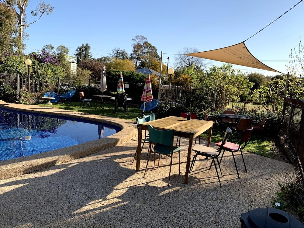 Kingswood Motel & Apartments