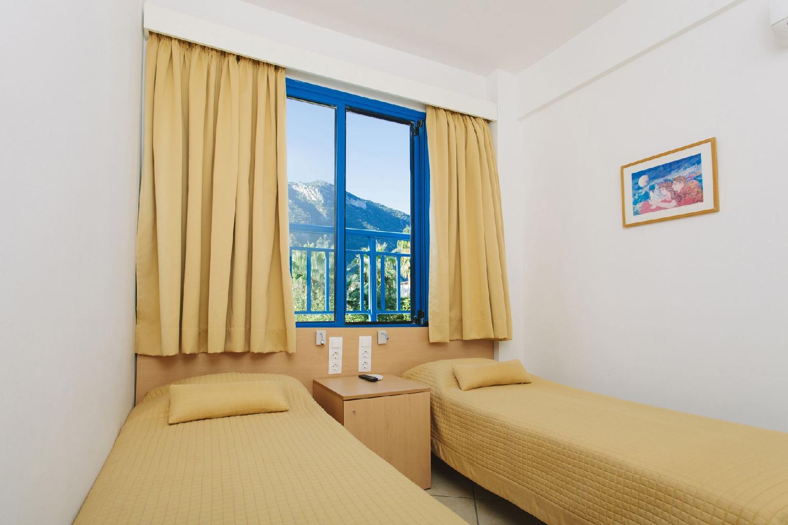 Hotel Sissy Kamena Vourla