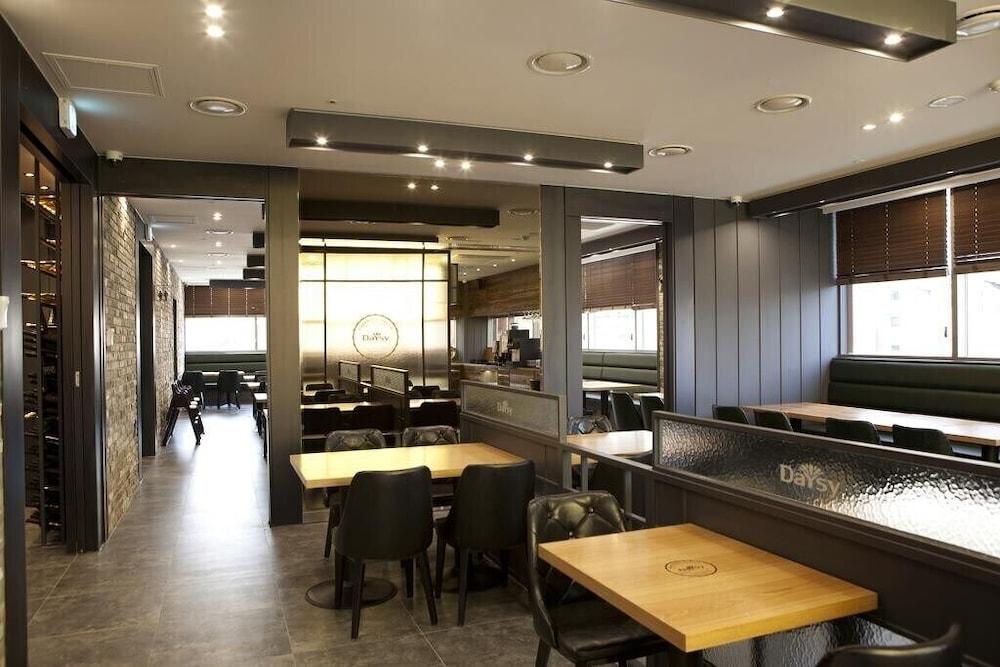 Days Hotel Dongtan